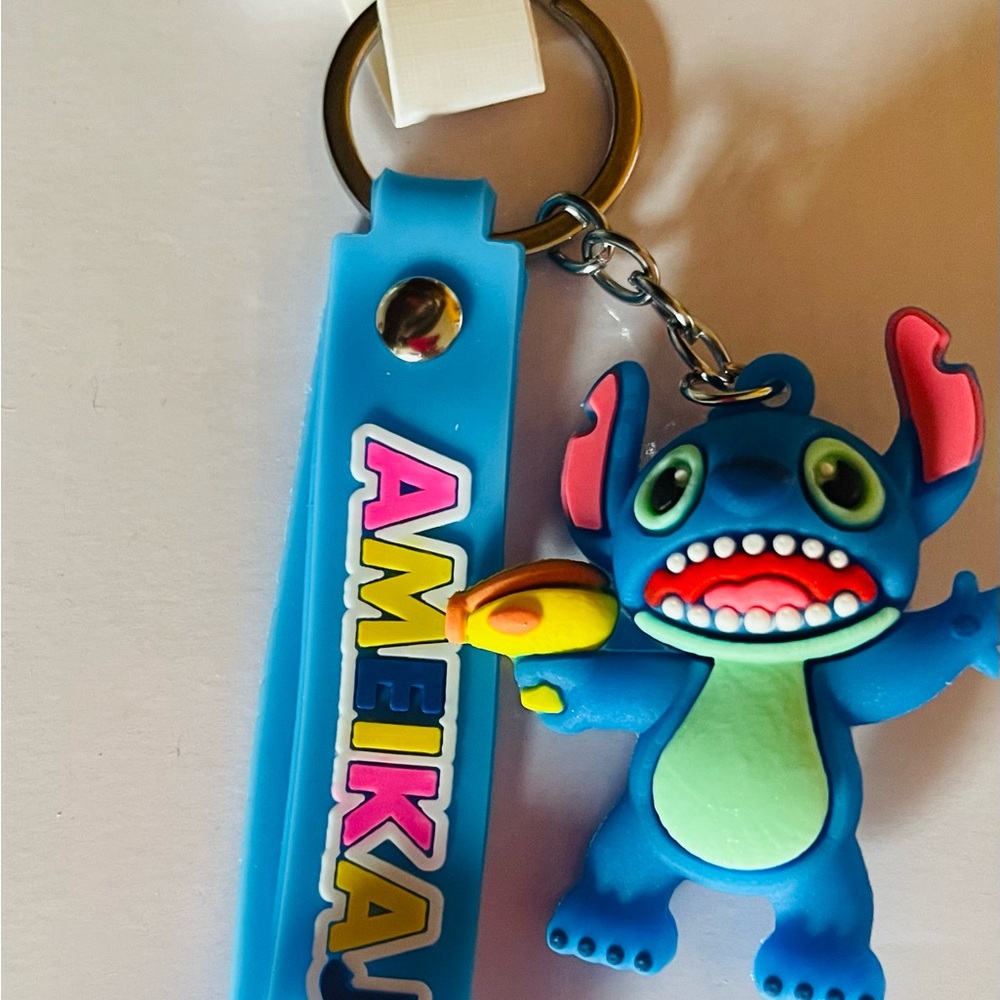 Stitch Character Keychain - Picture 2 of 3